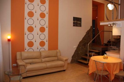 Apartment photo - Orange
