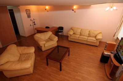 Гостиная квартиры на Приморском Бульваре. 